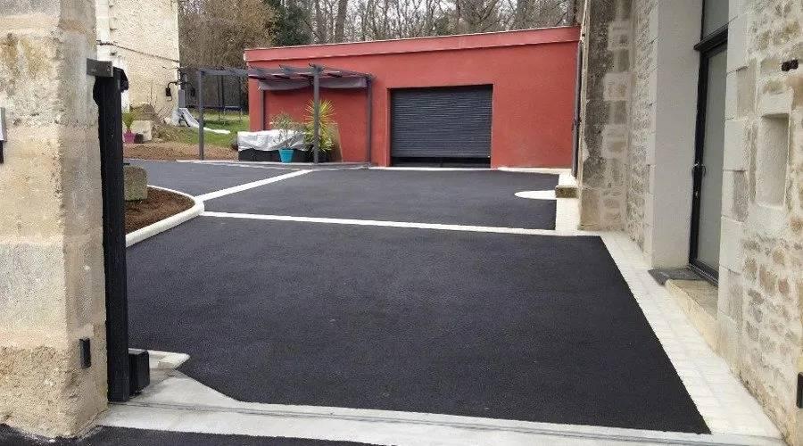 travaux d'enrobés près de Écuras