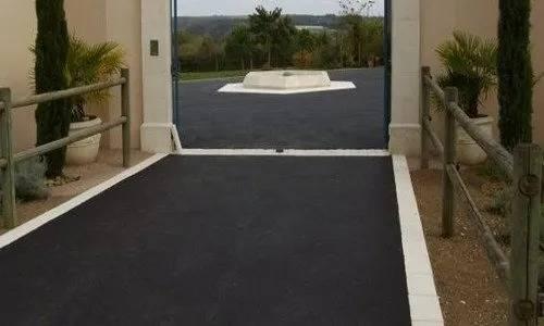 allée en enrobé